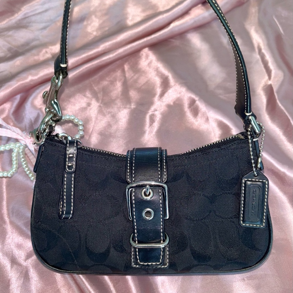 vintage Coach black signature buckle bag